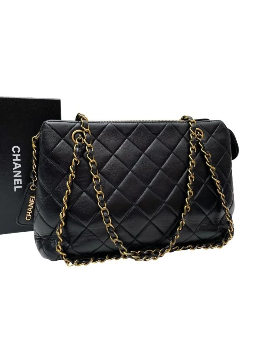 Chanel Lambskin Quilted Chain Shoulder Bag Black